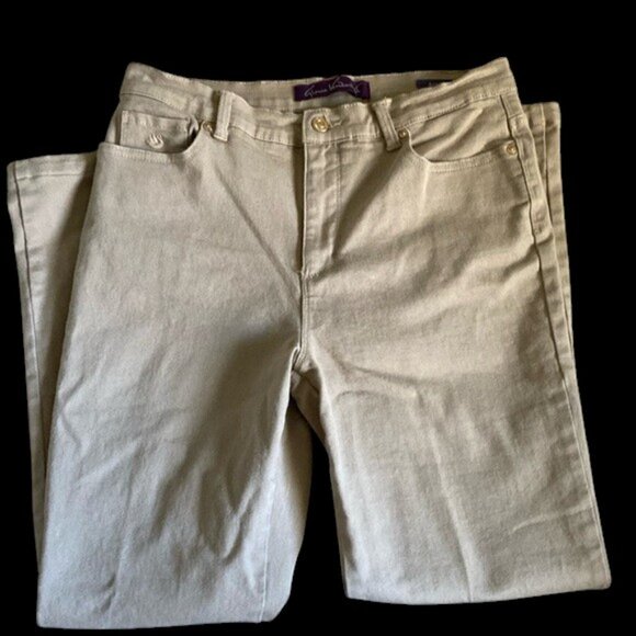 GLORIA VANDERBILT Amanda Jeans - Picture 2 of 10